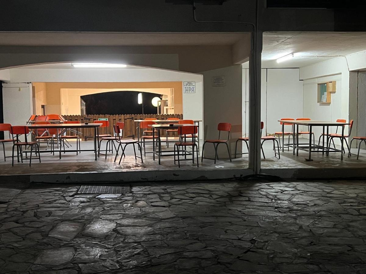Taniandres Apartments 帕拉利米尼 外观 照片