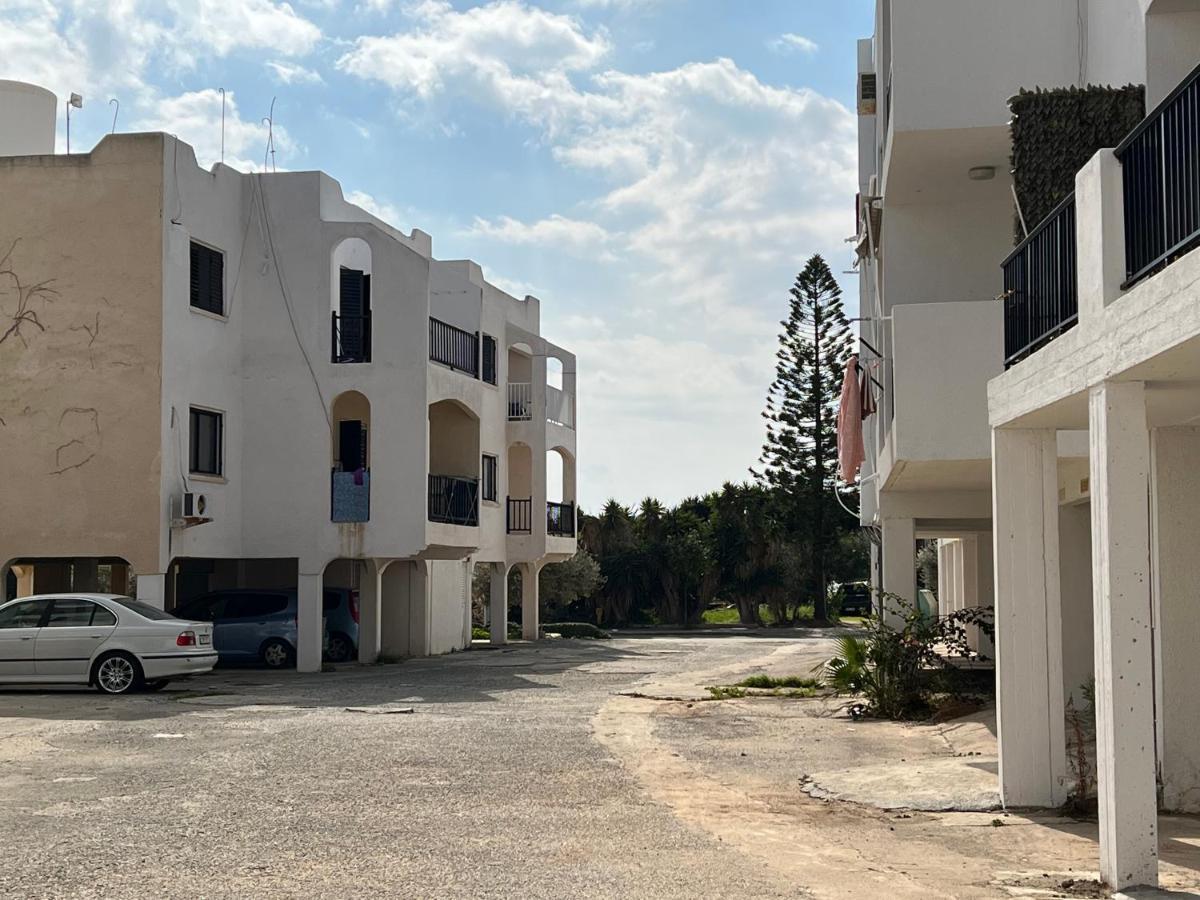Taniandres Apartments 帕拉利米尼 外观 照片