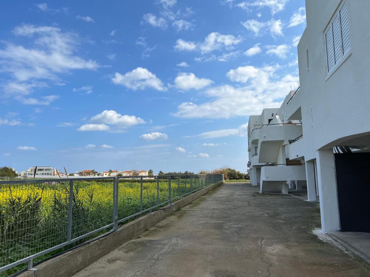 Taniandres Apartments 帕拉利米尼 外观 照片