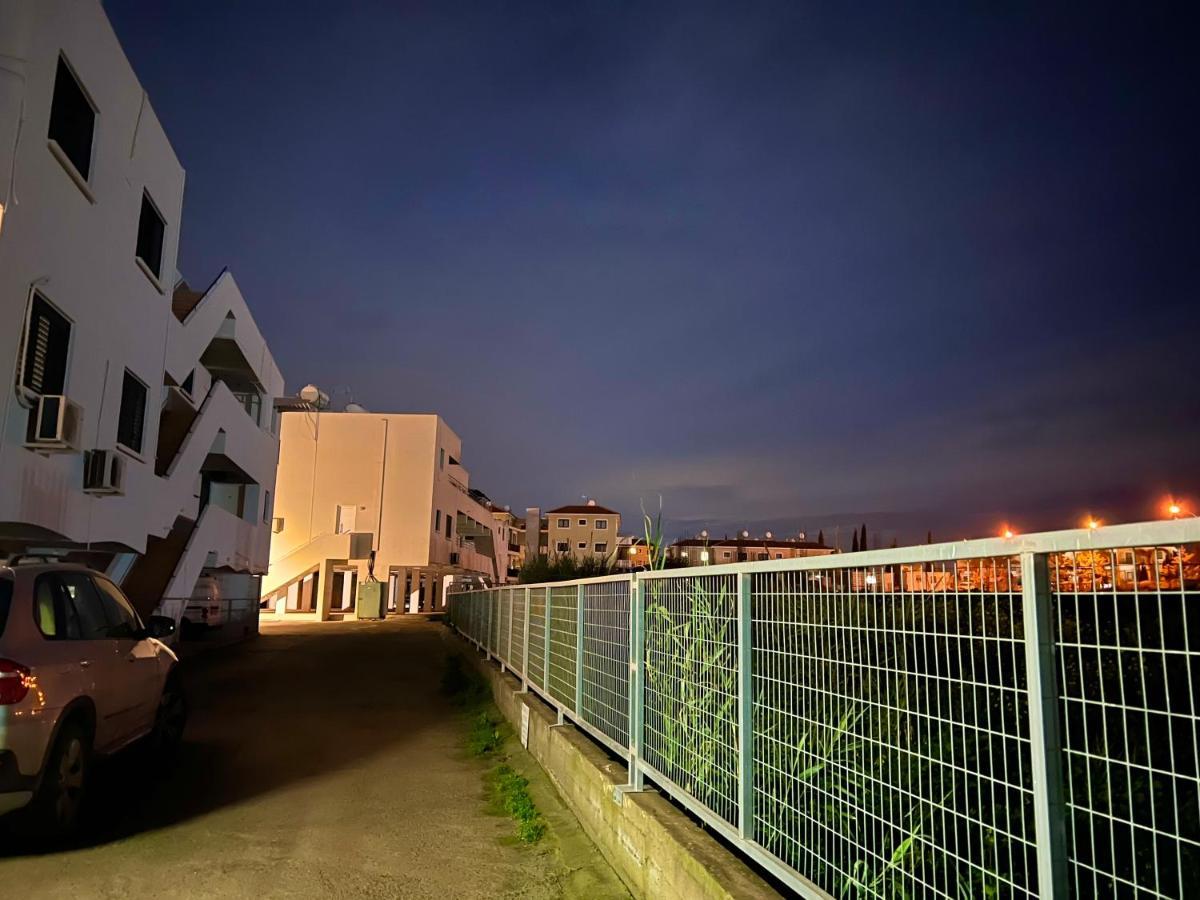 Taniandres Apartments 帕拉利米尼 外观 照片